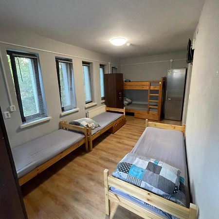 Dom U Dorogi Hostel Ozarow Mazowiecki Exterior photo